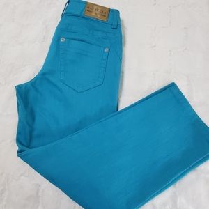 NWOT Rafaella Cropped Stretch Jeans